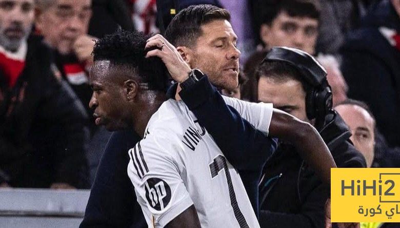 قلق داخل ريال مدريد من توقف مفاوضات تجديد عقد فينيسيوس