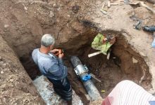 إصلاح أنبوب المياه المغذي لعدد من المناطق في مديرية المنصورة بعدن