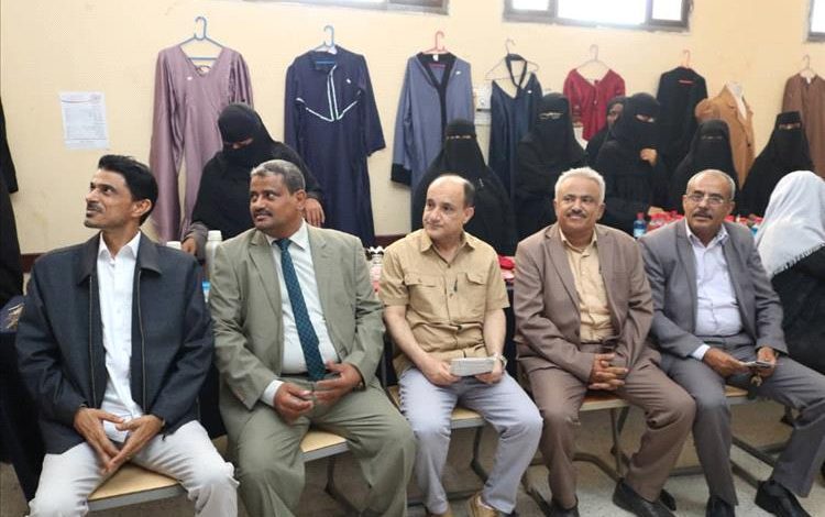 التعليم الفني يشارك في إحياء ذكرى الجلاء بإقامة بازار (فتاة الوطني) بالمعهد الوطني للتقنيين والمدربين دارسعد بالعاصمة عدن