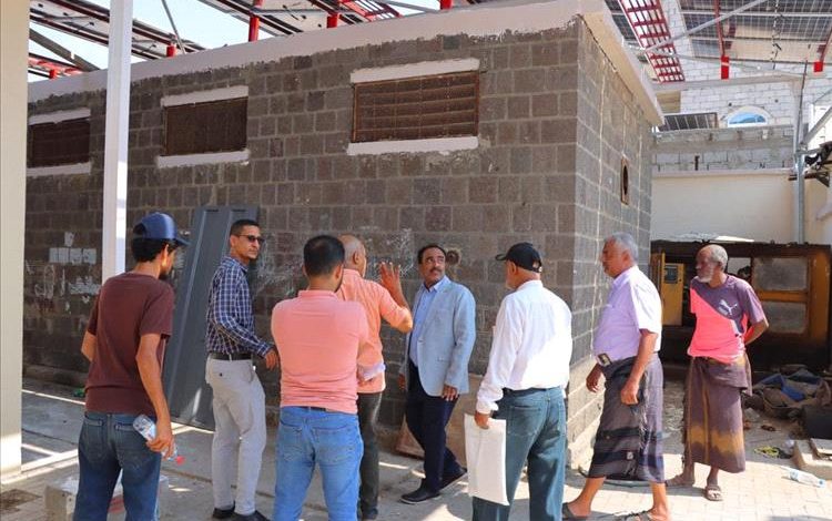 الزهري يتفقد سير العمل في مشروع إعادة تأهيل محطات الصرف الصحي