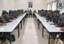 العميد الربيعي يترأس اجتماعًا موسعًا بقيادات حزام العاصمة عدن ويشدّد على رفع الجاهزية واستدعاء القوة