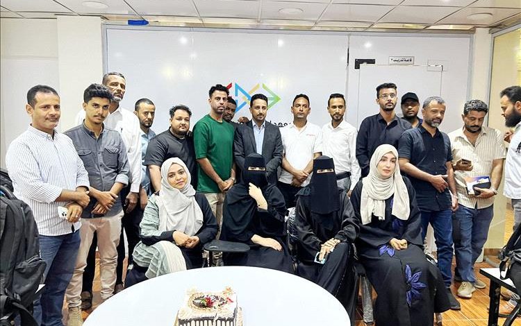 برعاية رئيس الهيئة العامة للأراضي اختتام الدورة التدريبية المتقدمة في نظم المعلومات الجغرافية