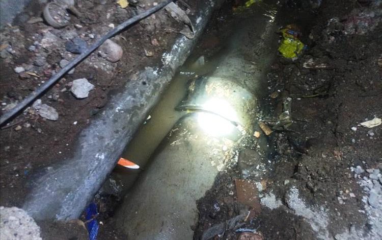 حادثة خطيرة في التواهي.. تخريب متعمد لشبكات الصرف الصحي يهدد الخدمات الأساسية