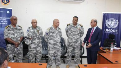 خفر السواحل اليمنية تختتم دورة متقدمة في إنفاذ القانون البحري الدولي بعد تدريب متخصص لتعزيز القدرات القانونية والعملياتية