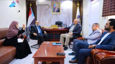 فريق التوجيه والرقابة الرئاسي يناقش خطط وترتيبات النزول الميداني في العاصمة عدن