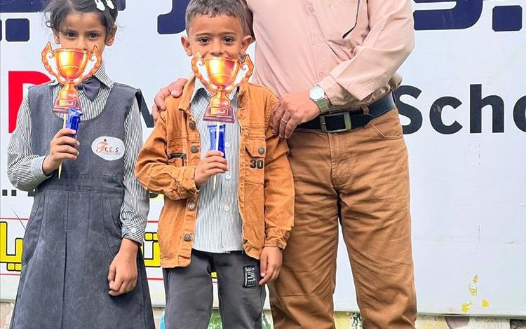 مدارس فيوتشر كيدز تكرم  أبطالها الصغار في الحساب الذهني خلال طابور الصباح