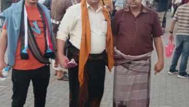 مدير مؤسسة اللحوم والمسالخ بالعاصمة عدن يشارك في الاعتصام المفتوح بساحة العروض