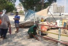 مكتب الأشغال والعوائق ينفّذ حملة تنظيف شاملة لحديقة فكتوريا بالتواهي