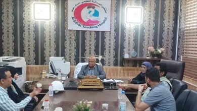 مناقشة اللمسات الأخيرة لبناء وتجهيز مركز الطوارئ التوليدية في مستشفى الصداقة بعدن