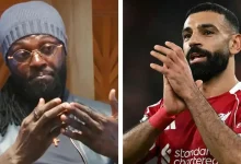 أديبايور يشن هجوما لاذعا على كاراغر بسبب محمد صلاح