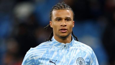 عقبة أمام انتقال ناثان آكي إلى برشلونة