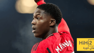 نابولي يتمسك بضم ماينو