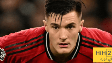 نجم اليونايتد يسابق الزمن للحاق بمباراة بورنموث