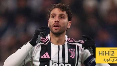 عين على لوكاتيلي في مباراة بيزا