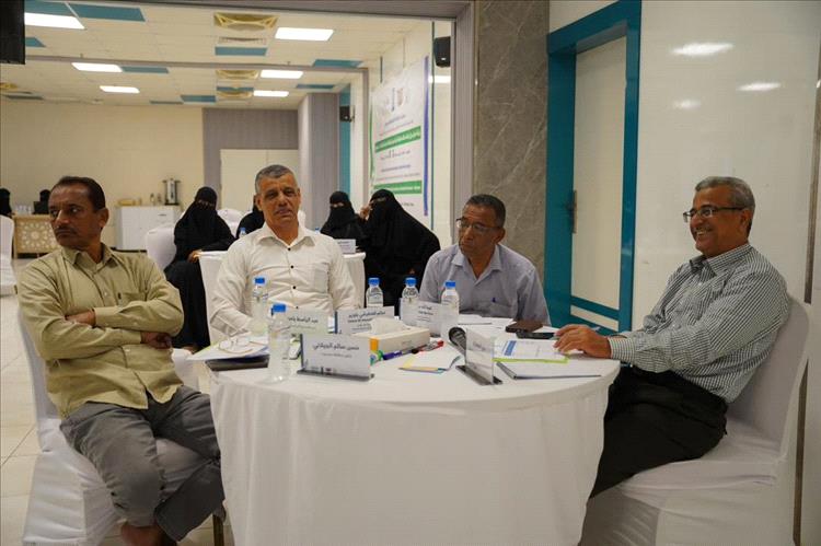 اختتام ورشة إعداد خطة حماية المرأة ضمن الخطط المحلية للسلطات بمديريات حضرموت