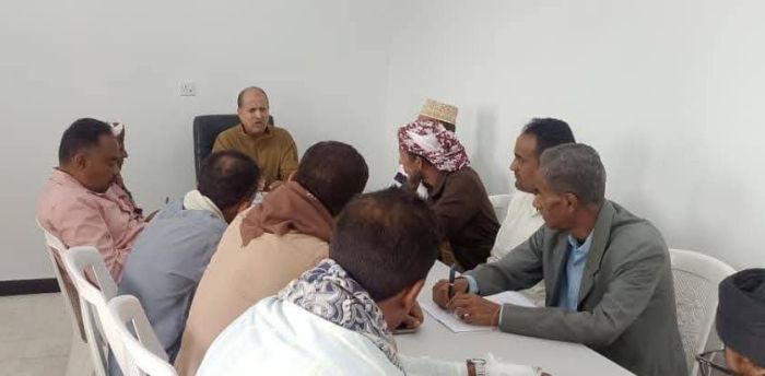 اطلع على تقارير الأداء خلال الفترة الماضية.. تنفيذي ذو باب المندب يناقش برنامجه التنموي والخدمي للعام 2026