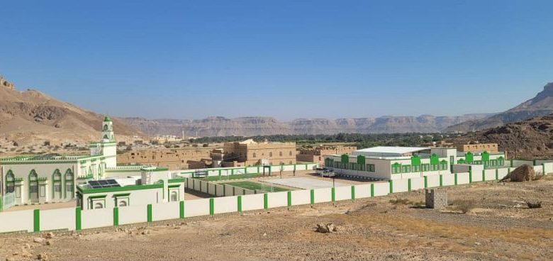 افتتاح مشروع مجمع الأندلس التنموي بمنطقة تاربة بسيئون