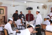 الأمين العام لجامعة الأحقاف يُدشّن امتحانات الفصل الدراسي الأول بكلية الشريعة والقانون بالمكلا