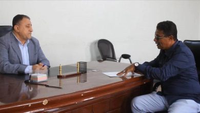 الأمين العام للمجلس المحلي بأبين يبحث ويناقش آليات دعم وتنفيذ المشاريع التنموية مع مدير عام مكتب التخطيط