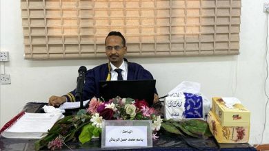 الباحث باسم الدباش يناقش أطروحته للدكتوراه في جامعة عدن حول استخلاص النانوسليلوز وتطبيقاته البيئية