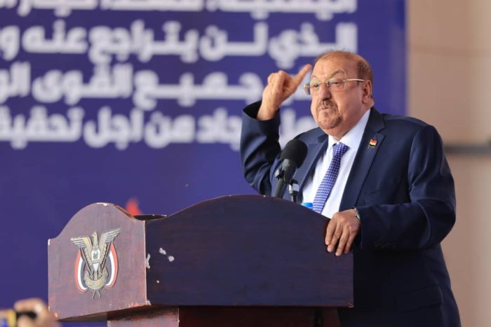 البركاني يدعو من المخا إلى توحيد الصف الوطني لإسقاط الانقلاب الحوثي