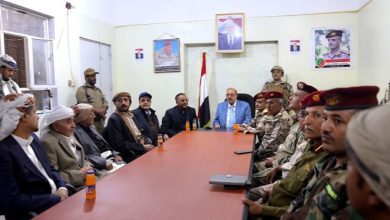 البركاني يزور اللواء 35 مدرع وعددًا من المرافق في تعز