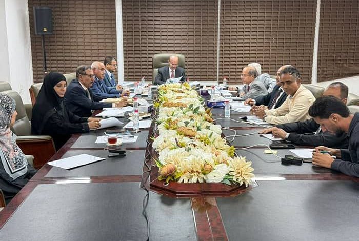 البنك المركزي يؤكد التزامه بالحياد والوفاء بواجباته لحماية النظام المصرفي اليمني