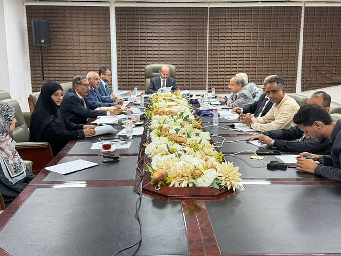 البنك المركزي يؤكد التزامه بالحياد والوفاء بواجباته لحماية النظام المصرفي اليمني