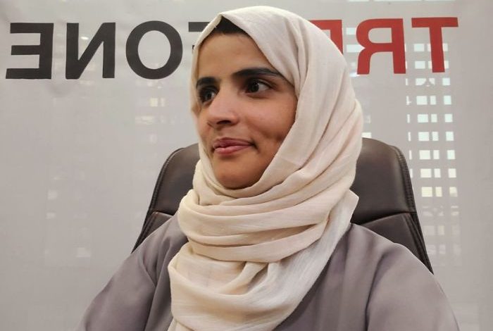 الحوثيون يداهمون منزل الإعلامية علياء الميهال بصنعاء ويقتادونها إلى جهة مجهولة