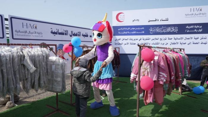 الخلية الإنسانية تمنح البهجة والدفء لأطفال القرى النائية بالمخا