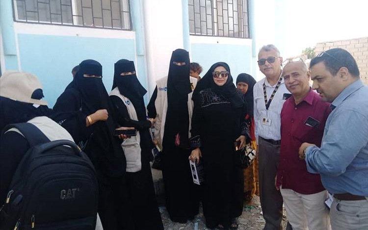 السباعي تتفقد مجمع البريقة الصحي ومركز الطوارئ التوليدية