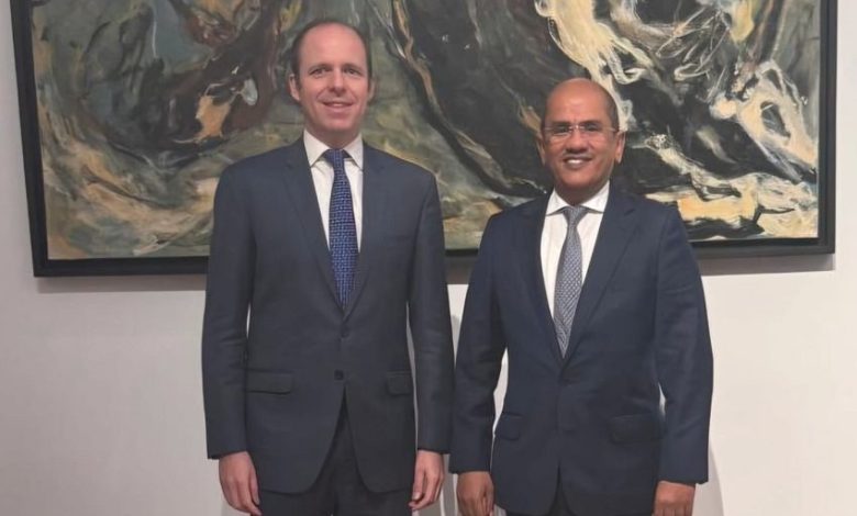 السفير العود يبحث مع مسؤول اسباني تعزيز التعاون في المجالين الزراعي والسمكي