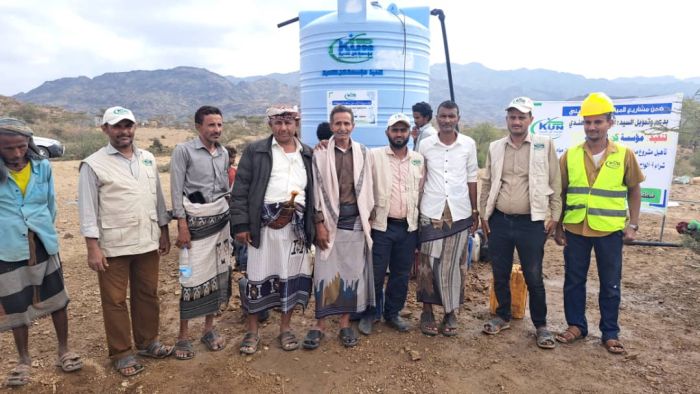 السلطة المحلية بموزع تسلم موقع مشروع مياه منطقة مخيم جسر رسيان إلى المقاول لإعادة تأهيله