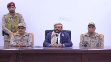 العرادة يؤكد أهمية التركيز على معركة استعادة مؤسسات الدولة من مليشيا الحوثي