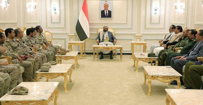 العرادة يؤكد خلال اجتماع عسكري وأمني أن القضية الوطنية الكبرى هي تحرير العاصمة صنعاء