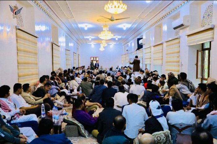 العرادة يحذر من حملات التضليل الحوثية ويؤكد ضرورة توحيد الإعلام الوطني في هذه المرحلة