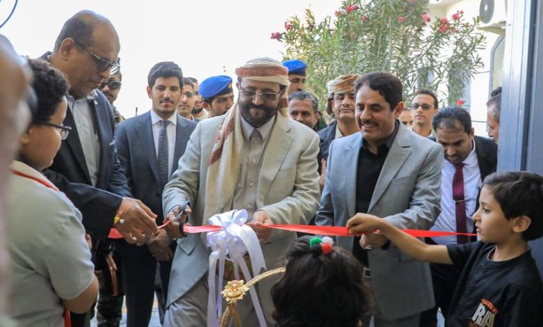 العرادة يدشن عدداً من المشاريع ويتفقد سير العمل في ميدان الشهيد الشدادي وشارع النصر