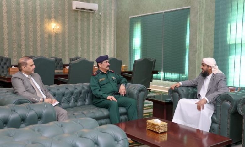 المحرّمي يناقش مع وزير الداخلية المستجدات الأمنية وسبل ترسيخ الاستقرار في المحافظات المحررة