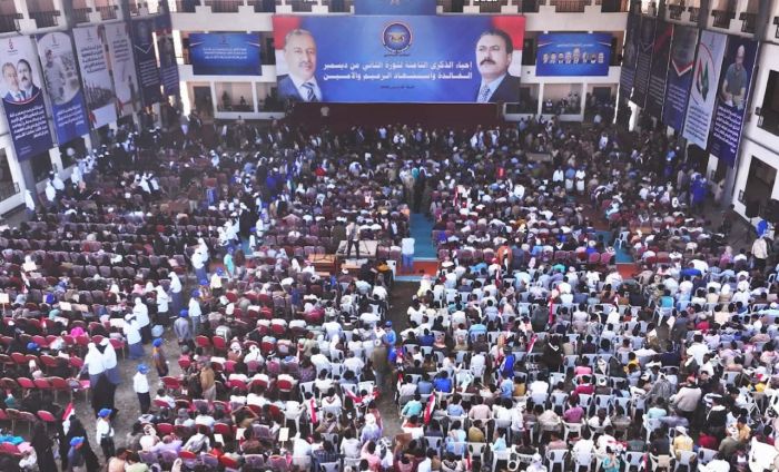 المخا تحتفل بالذكرى الثامنة لثورة 2 ديسمبر بحضور رسمي وشعبي واسع