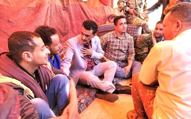 المشمر يزور جرحى مخيم الاعتصام ويؤكد اهتمام السلطة المحلية بمتابعة قضاياهم