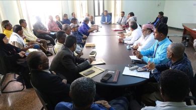 المكتب التنفيذي بمحافظة أبين يعقد اجتماعه الاستثنائي برئاسة المحافظ