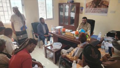 المكتب التنفيذي يناقش البرنامج الاستثماري وخطة العمل للعام القادم في مديرية الملاح