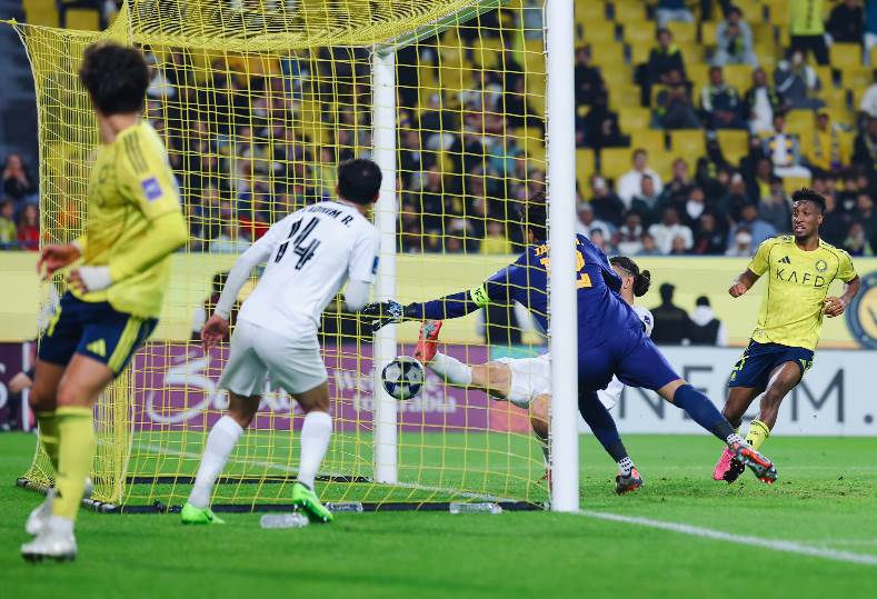 النصر ضد الزوراء العراقي