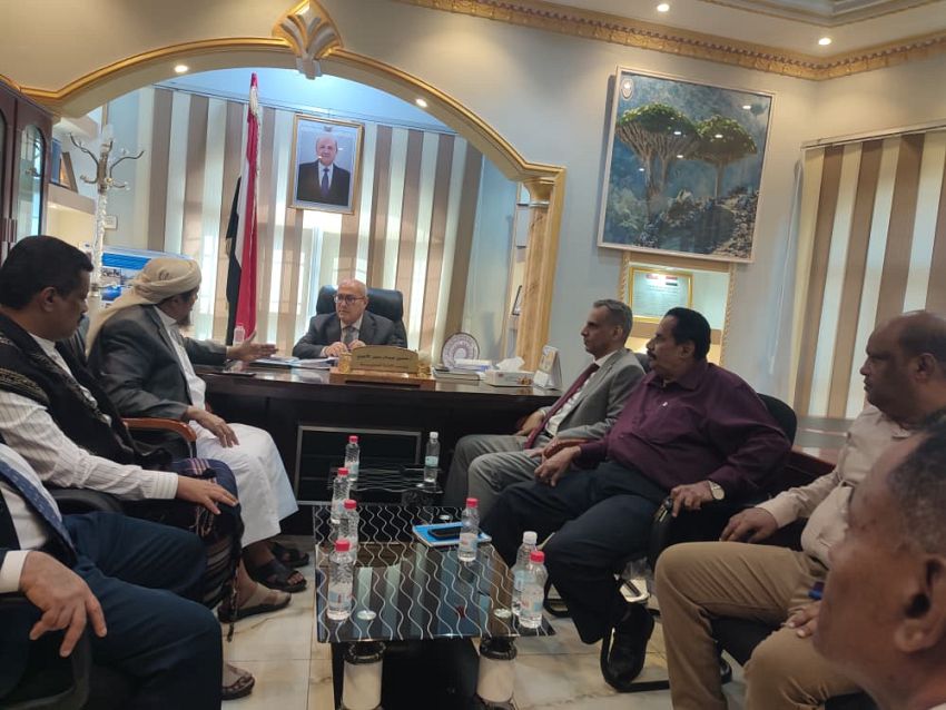 الوزير الأغبري يناقش موازنة السلطة المحلية بمحافظة المهرة للعام 2026م