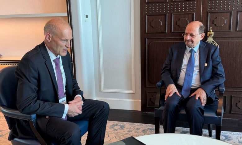الوزير الزنداني يبحث مع نائب وزير الخارجية البولندي سبل تعزيز التعاون المشترك بين البلدين
