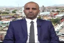 الوفد الحكومي المفاوض يحذّر أسر المحتجزين من الانسياق وراء قوائم غير معتمدة لصفقة التبادل