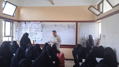 انطلاق امتحانات محو الأمية للفصل الأول في 12 مركزاً بالحديدة بمشاركة ألف دارسة