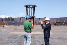 باخبيرة وقائد يطلعان على مستوى إنجاز مشروع خزان مياه تجميعي في منطقة البرزخ بعدن