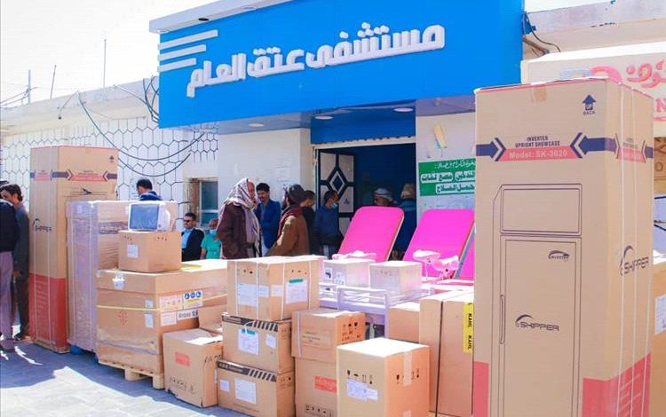 بدعم الإمارات.. محافظ شبوة يدشن التجهيزات الطبية للمستشفيات المحورية بالمحافظة