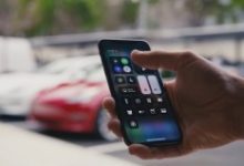 تسلا تنهي مشكلة نسيان الآيفون داخل السيارة نهائيًا